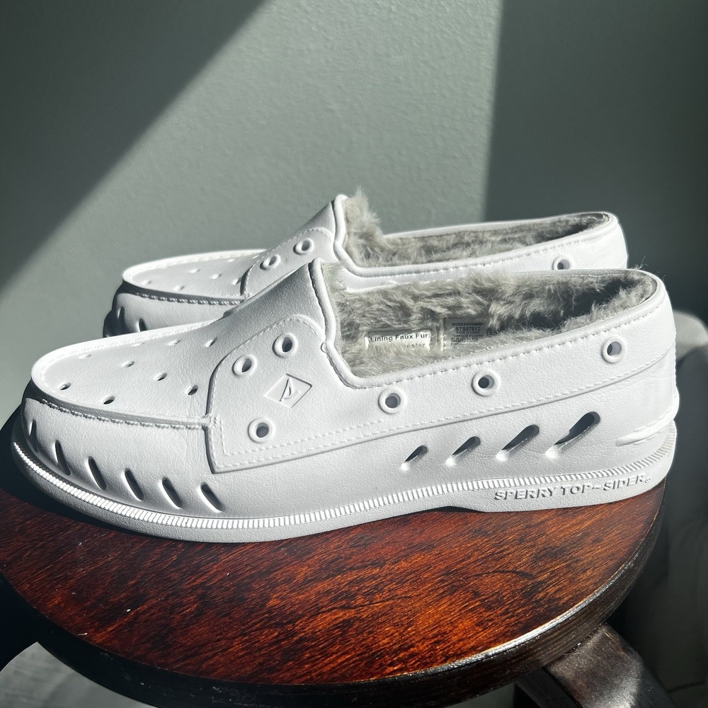 Sperry Top Sider  Float Fur‎ Lined White/Grey Boat Shoes  Size 8
